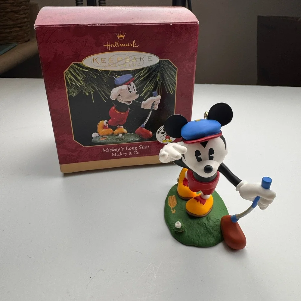 Hallmark Keepsake 1997 Mickey Mouse Mickey's Long Shot Golf Ornament QXD6412